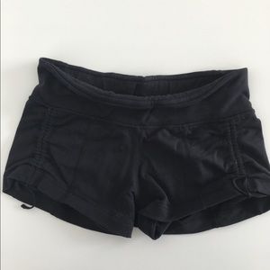 Lululemon Hot Yoga Shorts - Size 4